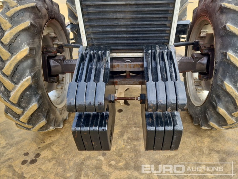 Трактор Massey Ferguson MF390: фото 27