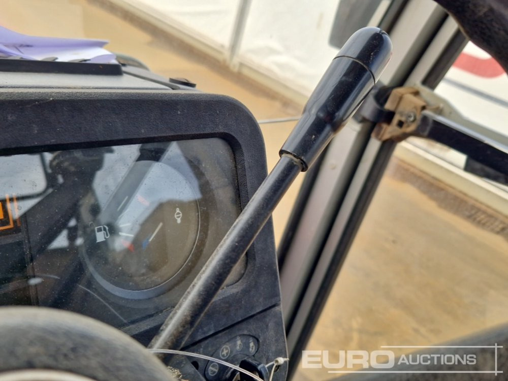 Трактор Massey Ferguson MF390: фото 46
