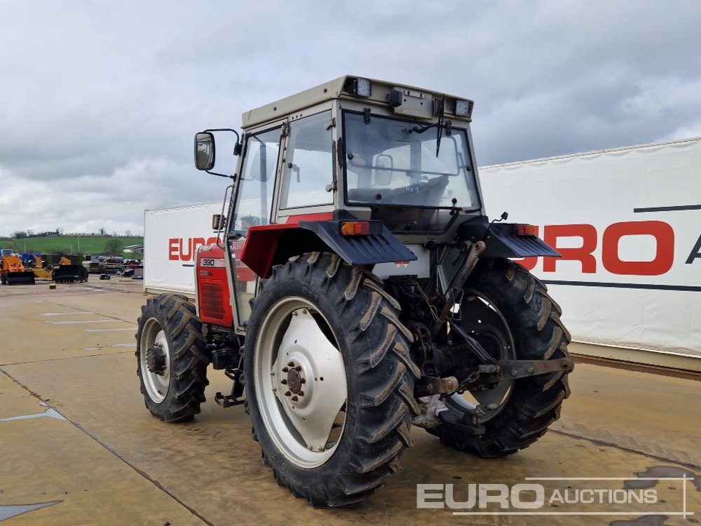 Трактор Massey Ferguson MF390: фото 6