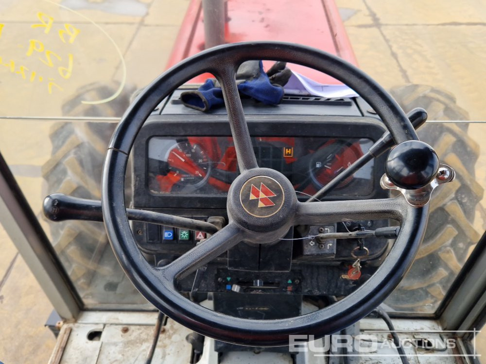 Трактор Massey Ferguson MF390: фото 40