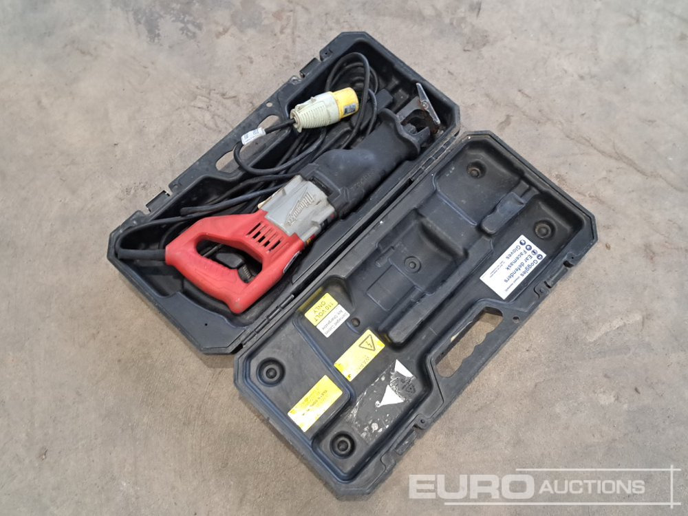 Milwaukee 110 Volt Reciprocating Saw & Case - Строительное оборудование: фото 3 Milwaukee 110 Volt Reciprocating Saw & Case - Строительное оборудование: фото 3