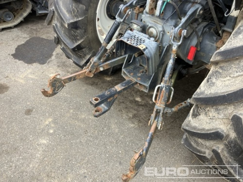 New Holland T4040 - Трактор: фото 5 New Holland T4040 - Трактор: фото 5