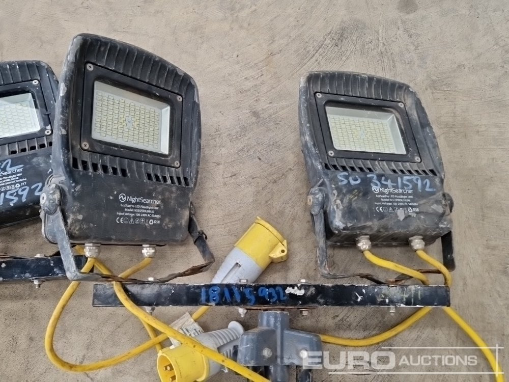 Строительное оборудование Nightsearcher 110 Volt LED Tripod Work Light (2 of): фото 13