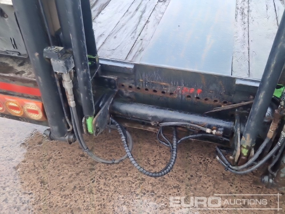 Низкорамный полуприцеп Nooteboom Tri Axle Stepframe Low Loader Trailer, Hydraulic Fliptoe Ramps: фото 8