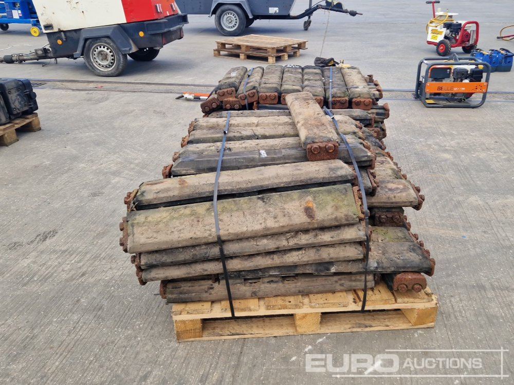 Pallet of 800mm Rubber Block Pads (2 of) - Гусеница для Строительной техники: фото 4 Pallet of 800mm Rubber Block Pads (2 of) - Гусеница для Строительной техники: фото 4