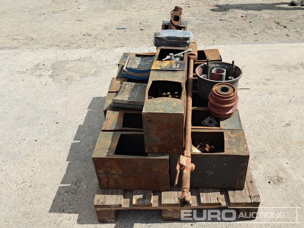 Строительное оборудование Pallet of Coach Bolts & Parts: фото 8