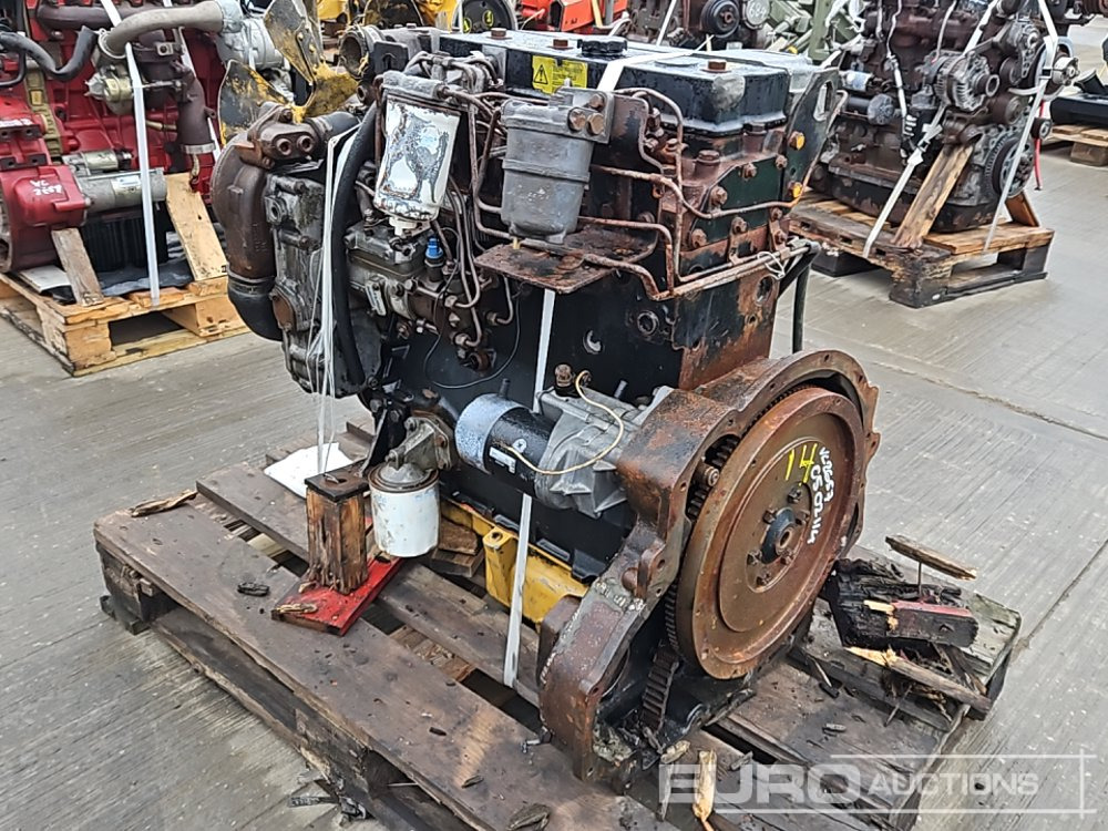 Perkins 4 Cylinder Engine - Двигатель: фото 1 Perkins 4 Cylinder Engine - Двигатель: фото 1