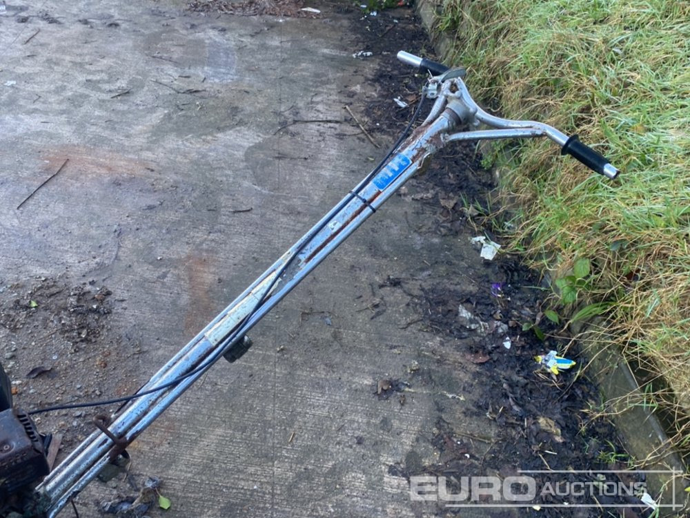 Petrol Powerfloat, Honda Engine - Асфальтоукладочная техника: фото 3 Petrol Powerfloat, Honda Engine - Асфальтоукладочная техника: фото 3