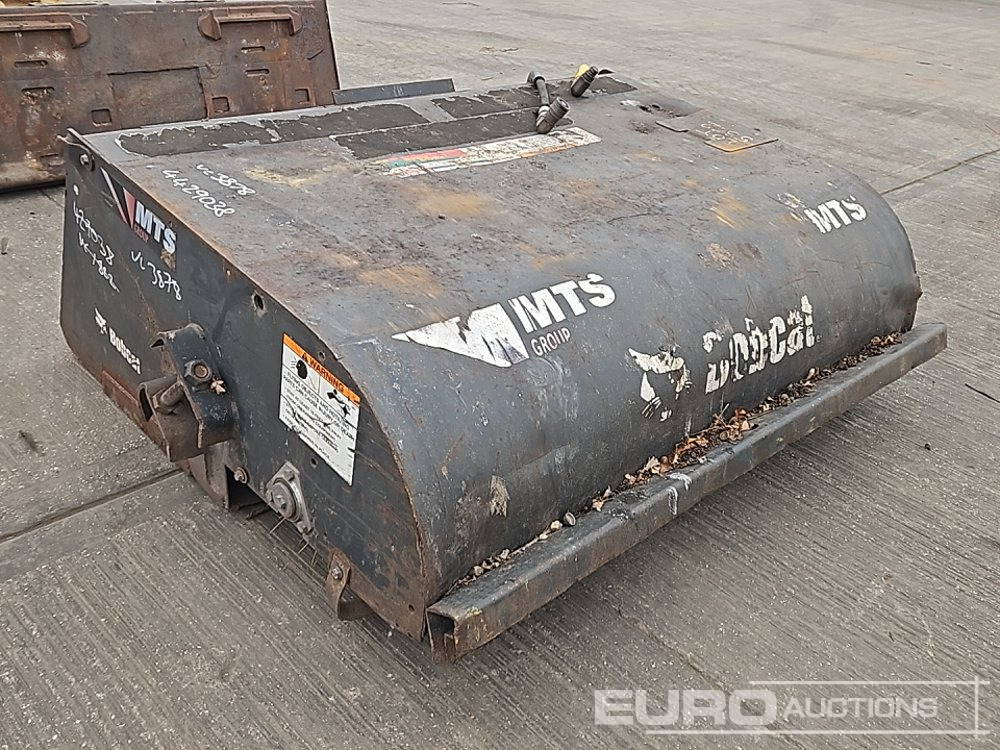 Погрузочно-разгрузочная техника 2014 Bobcat 60 SWEEPER: фото 7 Погрузочно-разгрузочная техника 2014 Bobcat 60 SWEEPER: фото 7