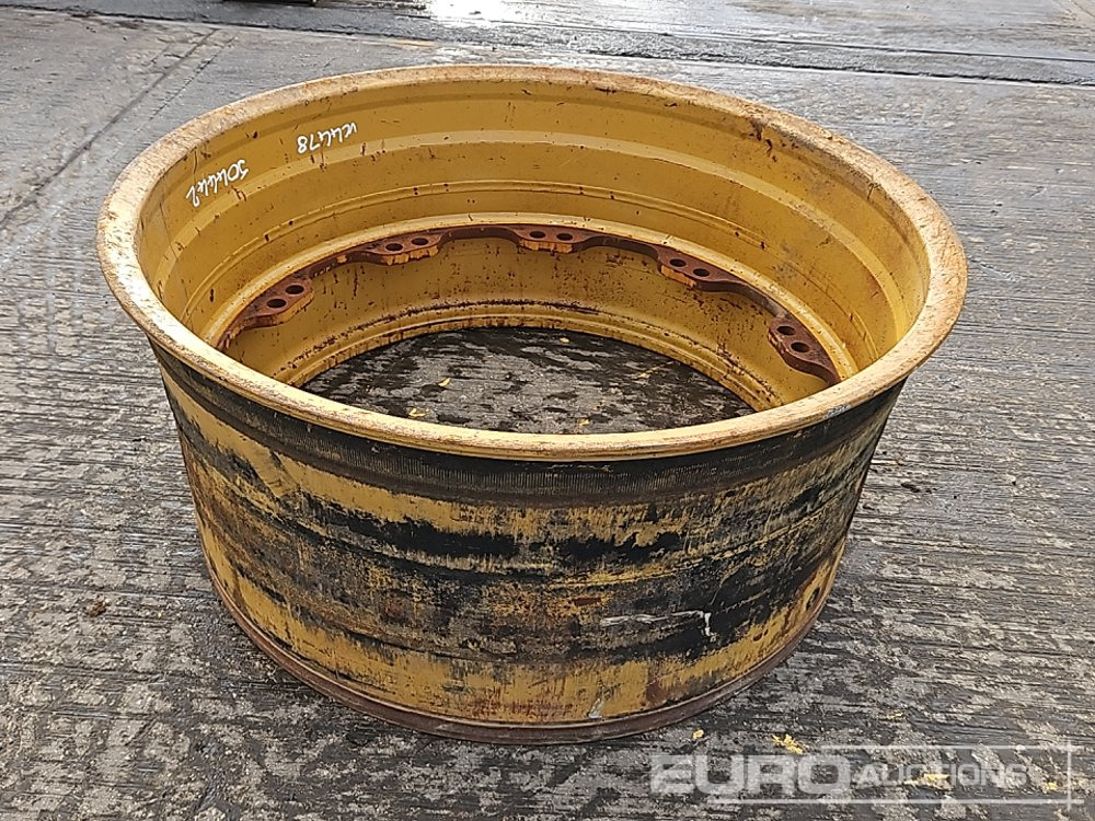 Rim to suit Articulated Dumptruck - Шина: фото 2 Rim to suit Articulated Dumptruck - Шина: фото 2