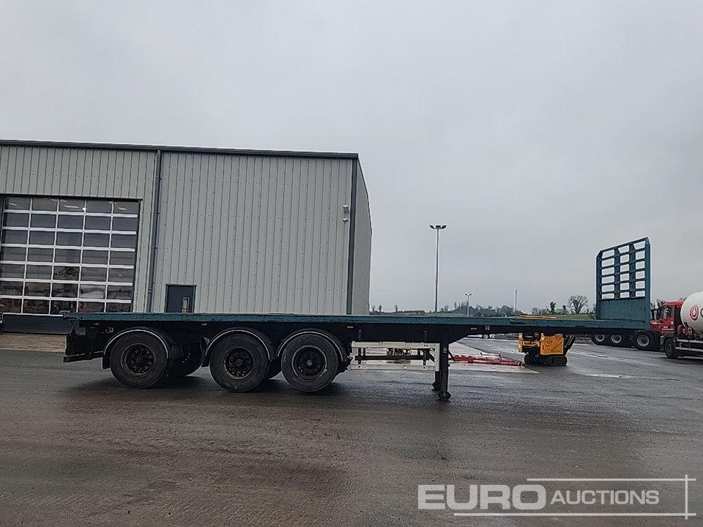Полуприцеп бортовой/ Платформа SDC 45' Tri Axle Extendable Flat Trailer, Rear Steer Axle, PBW Axles: фото 6