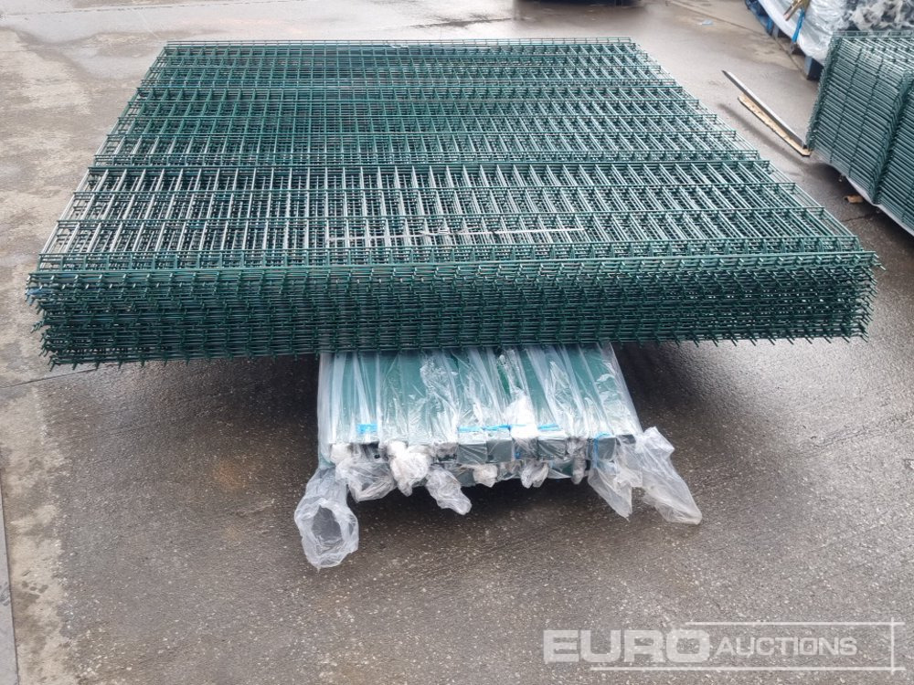 Сельскохозяйственная техника Unused Galvanised & Powder Coated Heavy Duty (5mm) Wire Mesh Fencing, 25 x H2.4m x W2.2m Panels, 26 x 60mm x 60mm x3m Posts, with Fittings (Black): фото 15