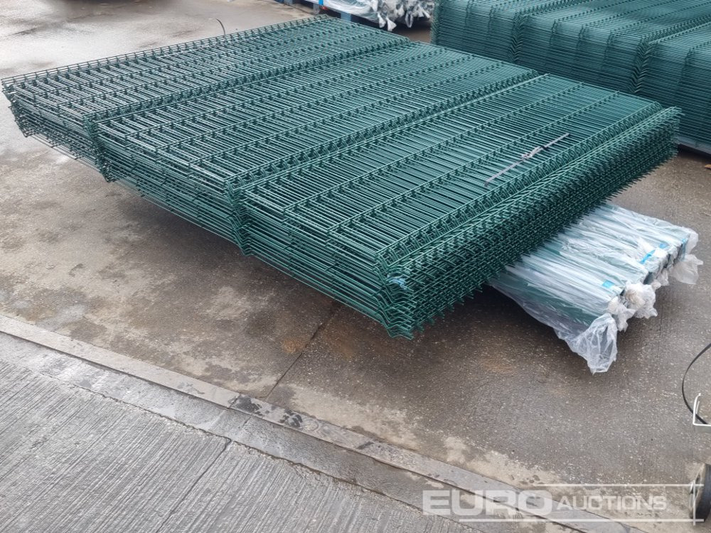 Сельскохозяйственная техника Unused Galvanised & Powder Coated Heavy Duty (5mm) Wire Mesh Fencing, 25 x H2.4m x W2.2m Panels, 26 x 60mm x 60mm x3m Posts, with Fittings (Black): фото 14