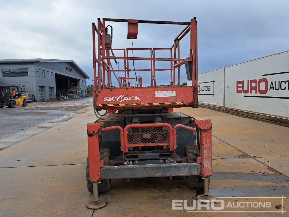 SkyJack SJ6832RT - Ножничный подъемник: фото 4 SkyJack SJ6832RT - Ножничный подъемник: фото 4