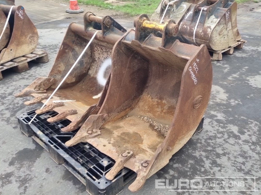 Strickland 30", 24" Digging Bucket 45mm Pin to suit 4-6 Ton Excavator - Ковш: фото 1 Strickland 30", 24" Digging Bucket 45mm Pin to suit 4-6 Ton Excavator - Ковш: фото 1