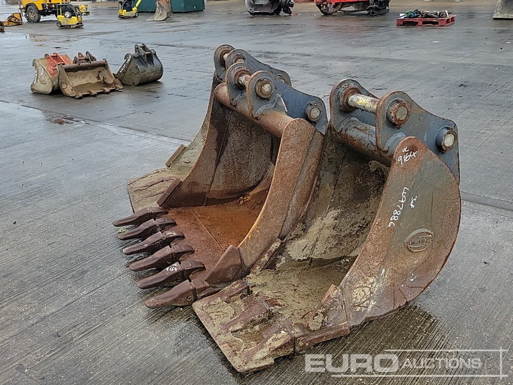 Strickland 36", 24", 18" Digging Bucket 55mm Pin to suit 8-10 Ton Excavator - Ковш: фото 1 Strickland 36", 24", 18" Digging Bucket 55mm Pin to suit 8-10 Ton Excavator - Ковш: фото 1