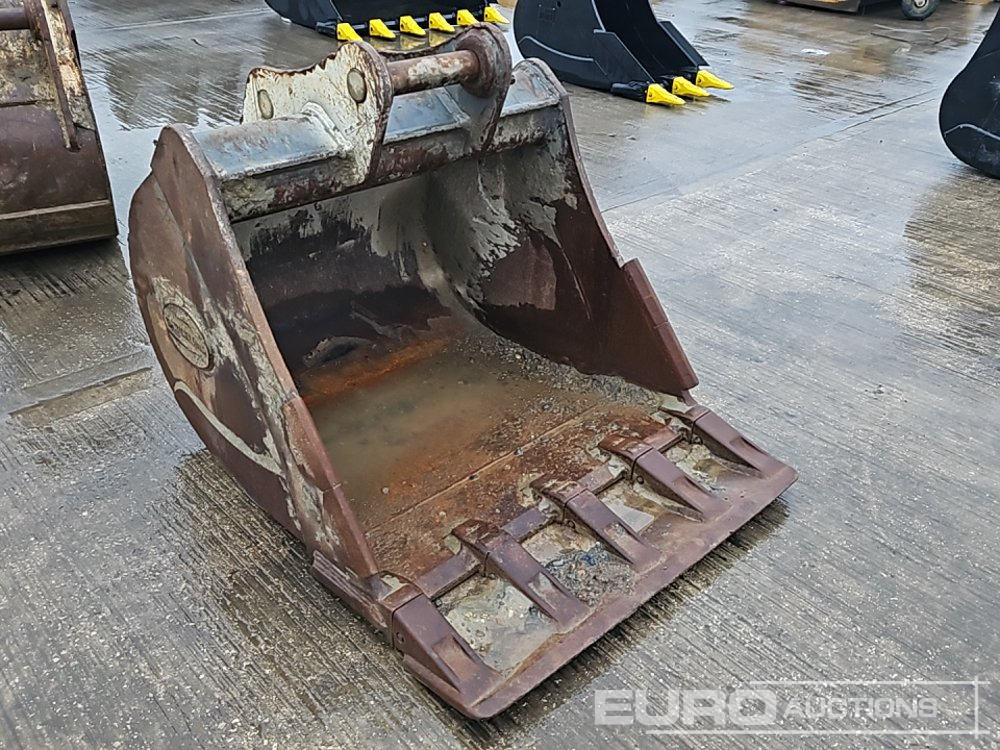 Strickland 42" Digging Bucket 65mm Pin to suit 13 Ton Excavator - Ковш: фото 1 Strickland 42" Digging Bucket 65mm Pin to suit 13 Ton Excavator - Ковш: фото 1