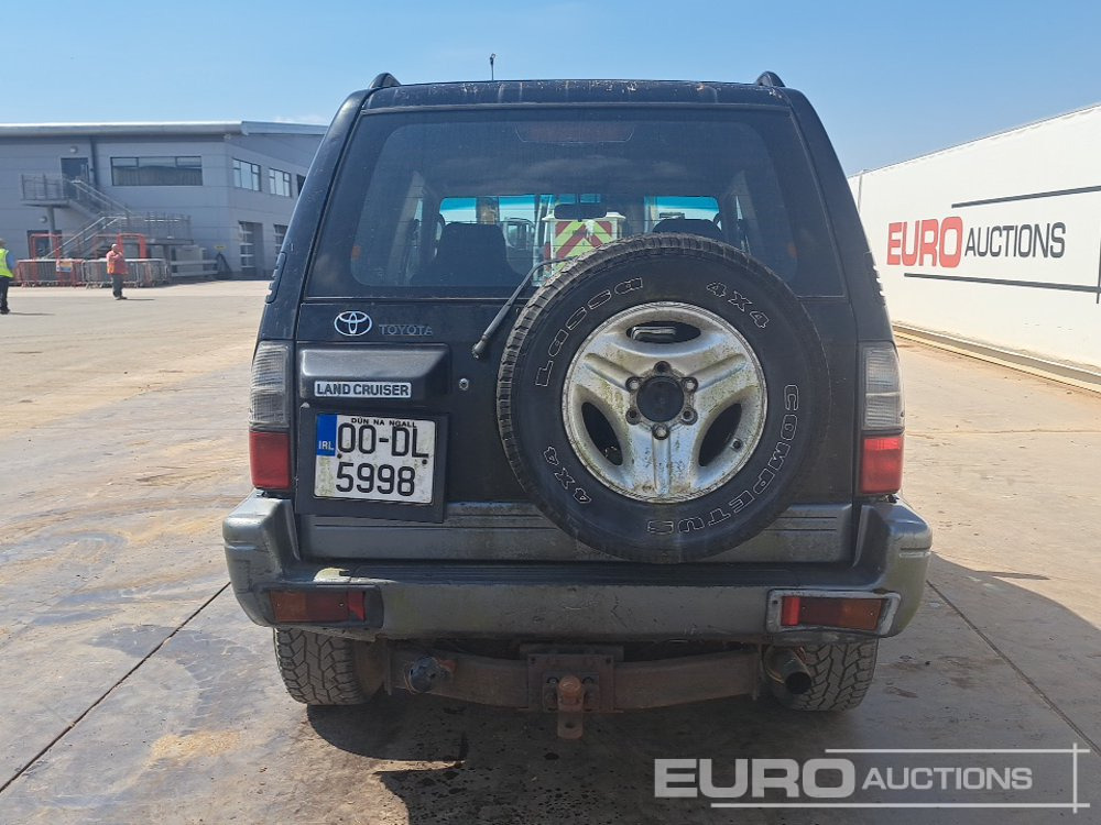 Toyota Land Cruiser - Внедорожник: фото 4 Toyota Land Cruiser - Внедорожник: фото 4