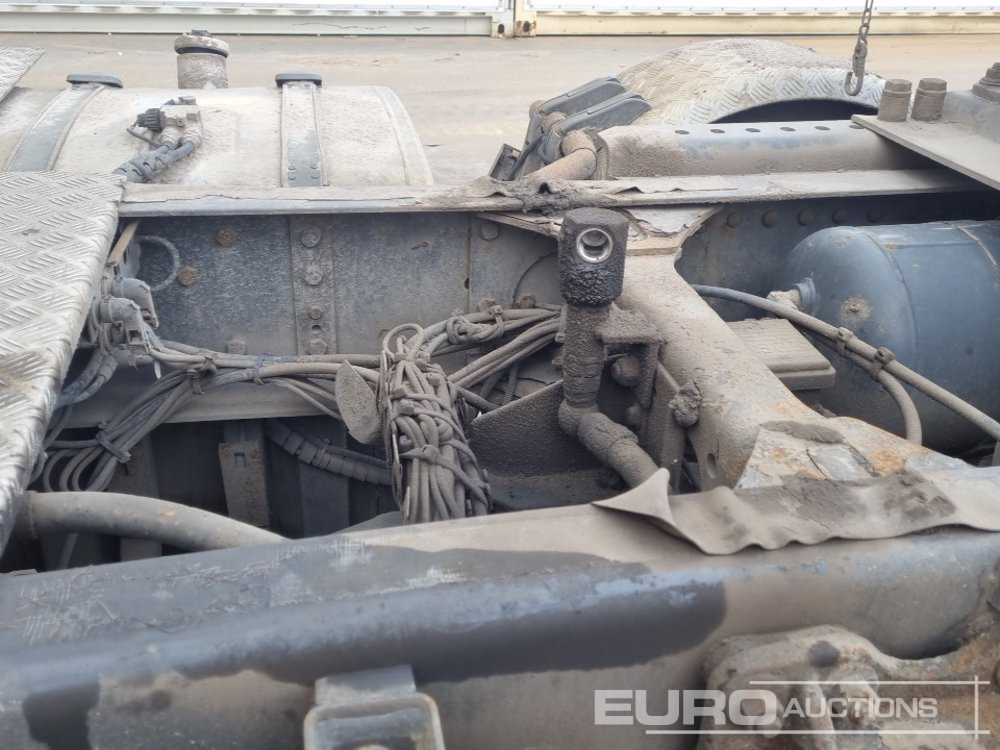 Тягач Scania P400: фото 29