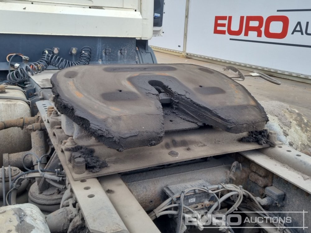 Тягач Scania P400: фото 22