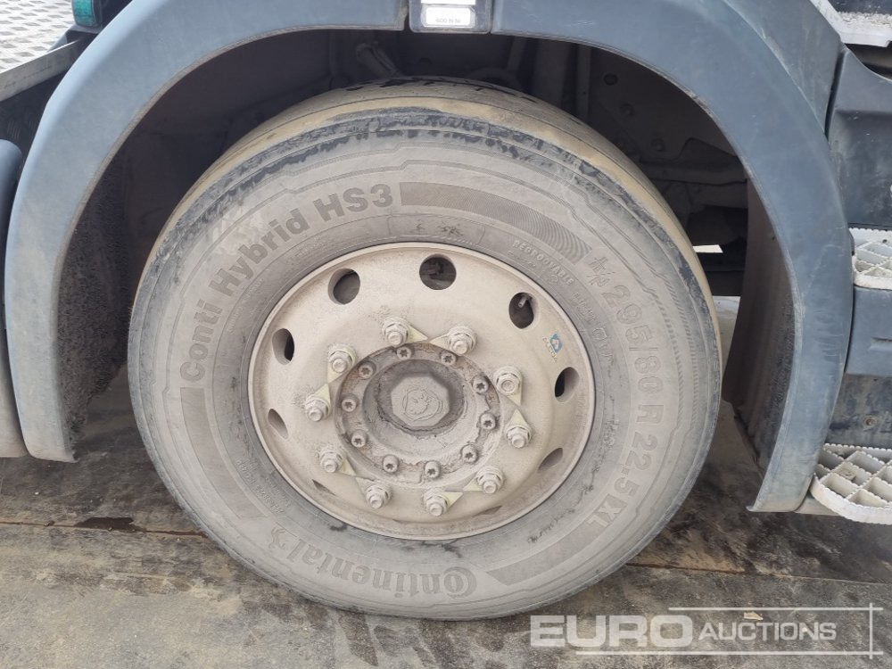 Тягач Scania P400: фото 14