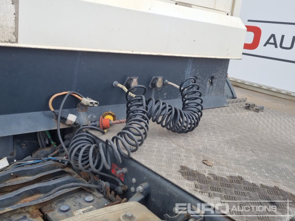 Тягач Scania P400: фото 30