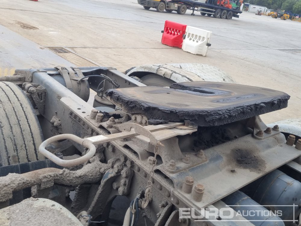 Тягач Scania P400: фото 23