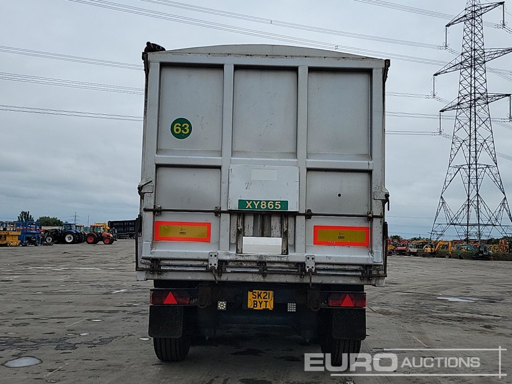 United Trailers Tri Axle Bulk Tipping Trailer, Easy Sheet - Самосвальный полуприцеп: фото 4 United Trailers Tri Axle Bulk Tipping Trailer, Easy Sheet - Самосвальный полуприцеп: фото 4