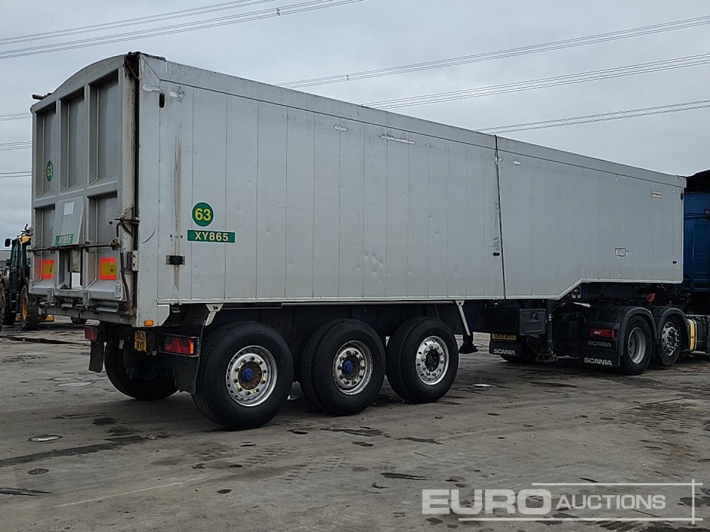 United Trailers Tri Axle Bulk Tipping Trailer, Easy Sheet - Самосвальный полуприцеп: фото 5 United Trailers Tri Axle Bulk Tipping Trailer, Easy Sheet - Самосвальный полуприцеп: фото 5