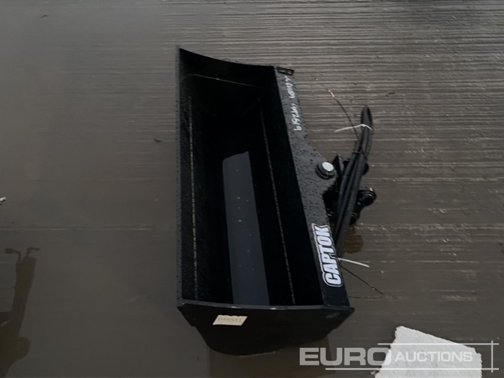 Unused 2025 Captok 32" Hydraulic Tilting Bucket 25mm Pin to suit Mini Excavator - Ковш: фото 2 Unused 2025 Captok 32" Hydraulic Tilting Bucket 25mm Pin to suit Mini Excavator - Ковш: фото 2