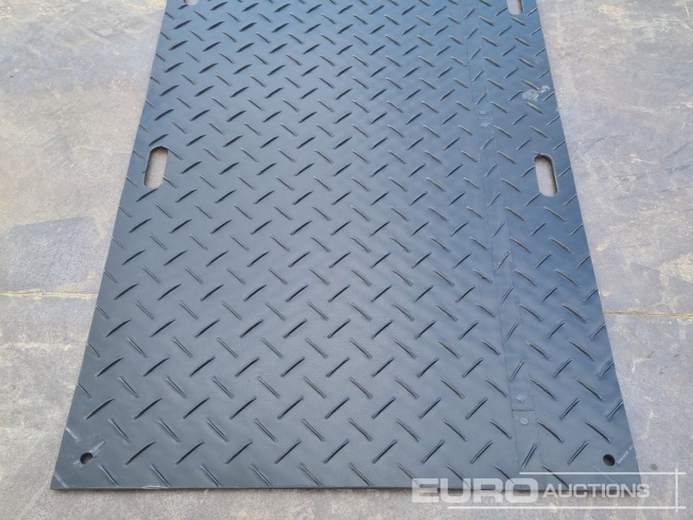 Строительное оборудование Unused 8' x 4' Plastic Ground Protection Mats (52 of), Connectors (104 of): фото 10