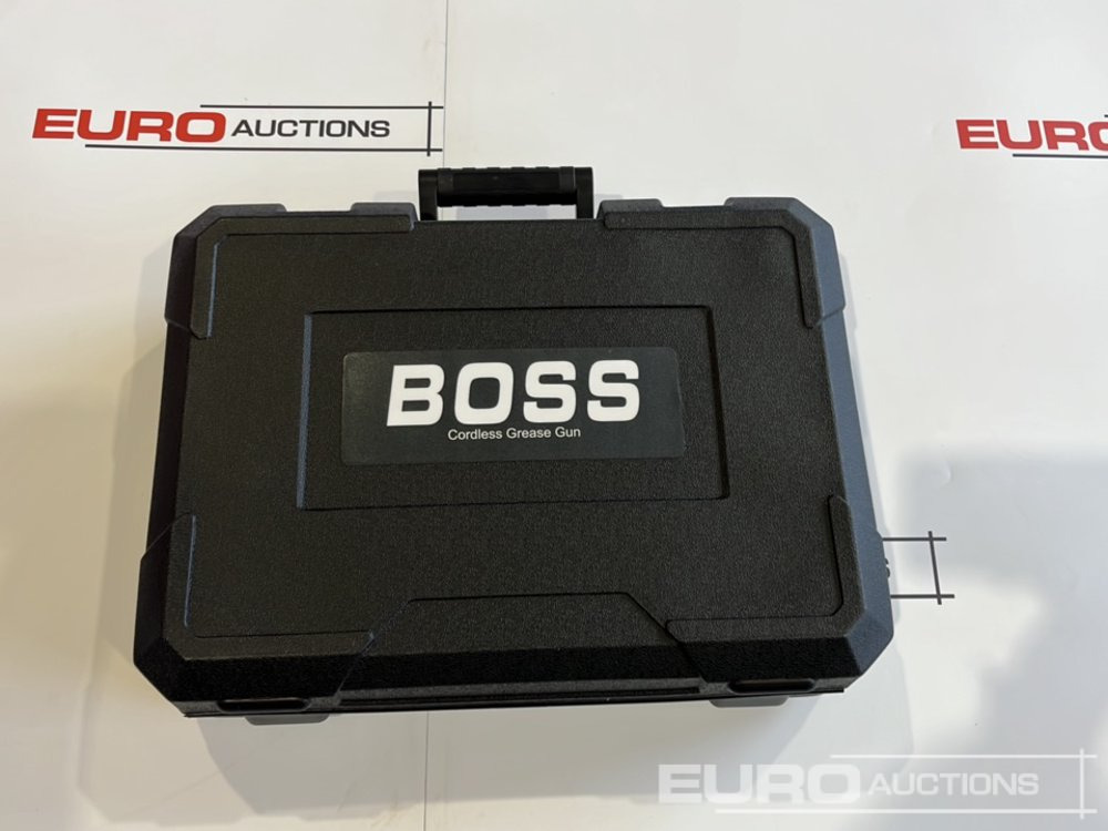 Unused Boss 21 Volt Lithium Battery Cordless Grease Gun, 2 Batteries, Charger, Case, Shoulder Strap, Extension Pieces and Fittings - Строительное оборудование: фото 1 Unused Boss 21 Volt Lithium Battery Cordless Grease Gun, 2 Batteries, Charger, Case, Shoulder Strap, Extension Pieces and Fittings - Строительное оборудование: фото 1