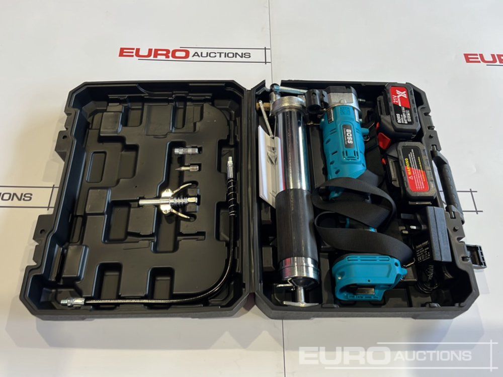 Unused Boss 21 Volt Lithium Battery Cordless Grease Gun, 2 Batteries, Charger, Case, Shoulder Strap, Extension Pieces and Fittings - Строительное оборудование: фото 2 Unused Boss 21 Volt Lithium Battery Cordless Grease Gun, 2 Batteries, Charger, Case, Shoulder Strap, Extension Pieces and Fittings - Строительное оборудование: фото 2