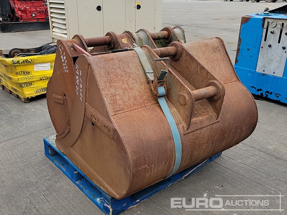 Volvo 48", 24", 24" Scoop Bucket 65mm Pin to suit 13 Ton Excavator - Ковш: фото 3 Volvo 48", 24", 24" Scoop Bucket 65mm Pin to suit 13 Ton Excavator - Ковш: фото 3