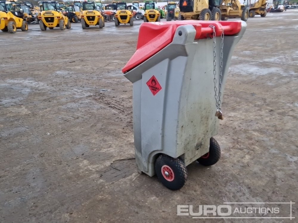 Western Kaddi - Резервуар для хранения: фото 3 Western Kaddi - Резервуар для хранения: фото 3