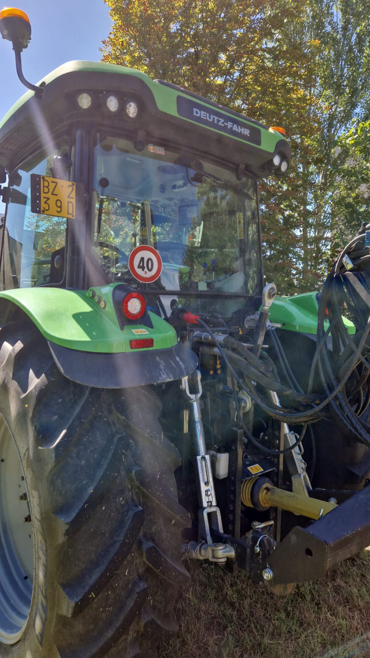 Trattore usato Deutz-Fahr 6125 C TTV - Трактор: фото 4 Trattore usato Deutz-Fahr 6125 C TTV - Трактор: фото 4