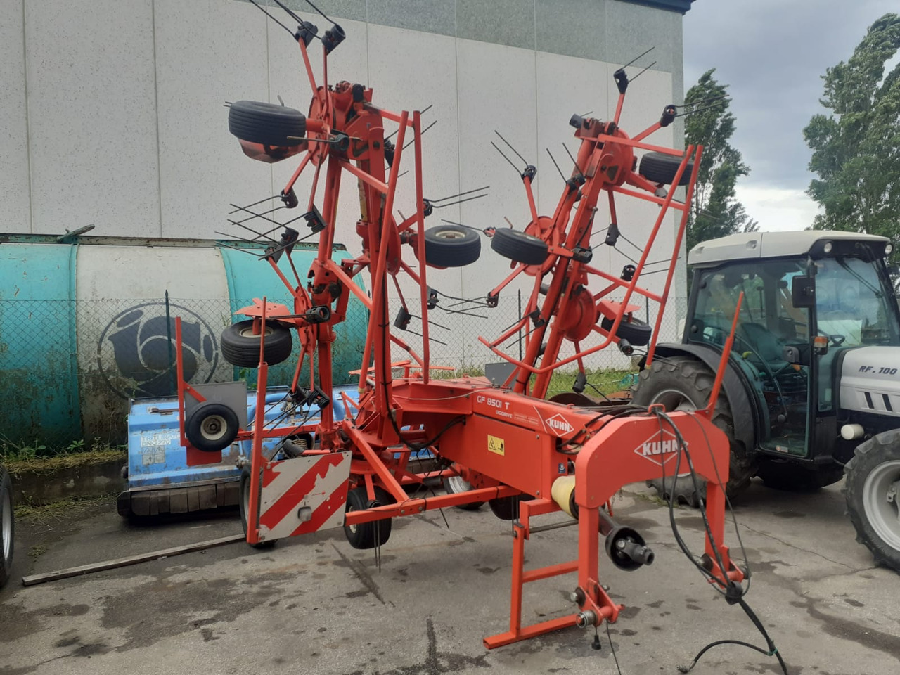 Voltafieno usato Kuhn GF 8501 T - Сеноворошилка: фото 1 Voltafieno usato Kuhn GF 8501 T - Сеноворошилка: фото 1