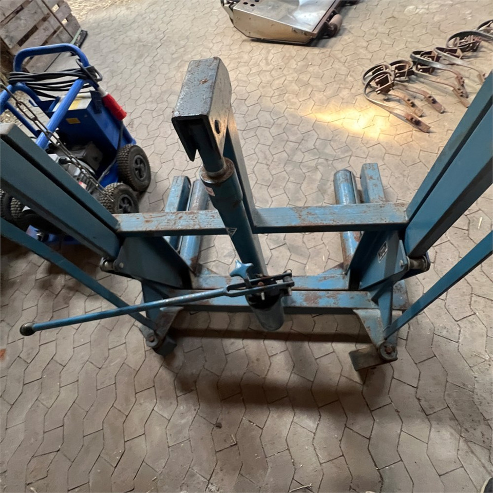 AC Hydraulic WT 1000 - Станок: фото 3 AC Hydraulic WT 1000 - Станок: фото 3