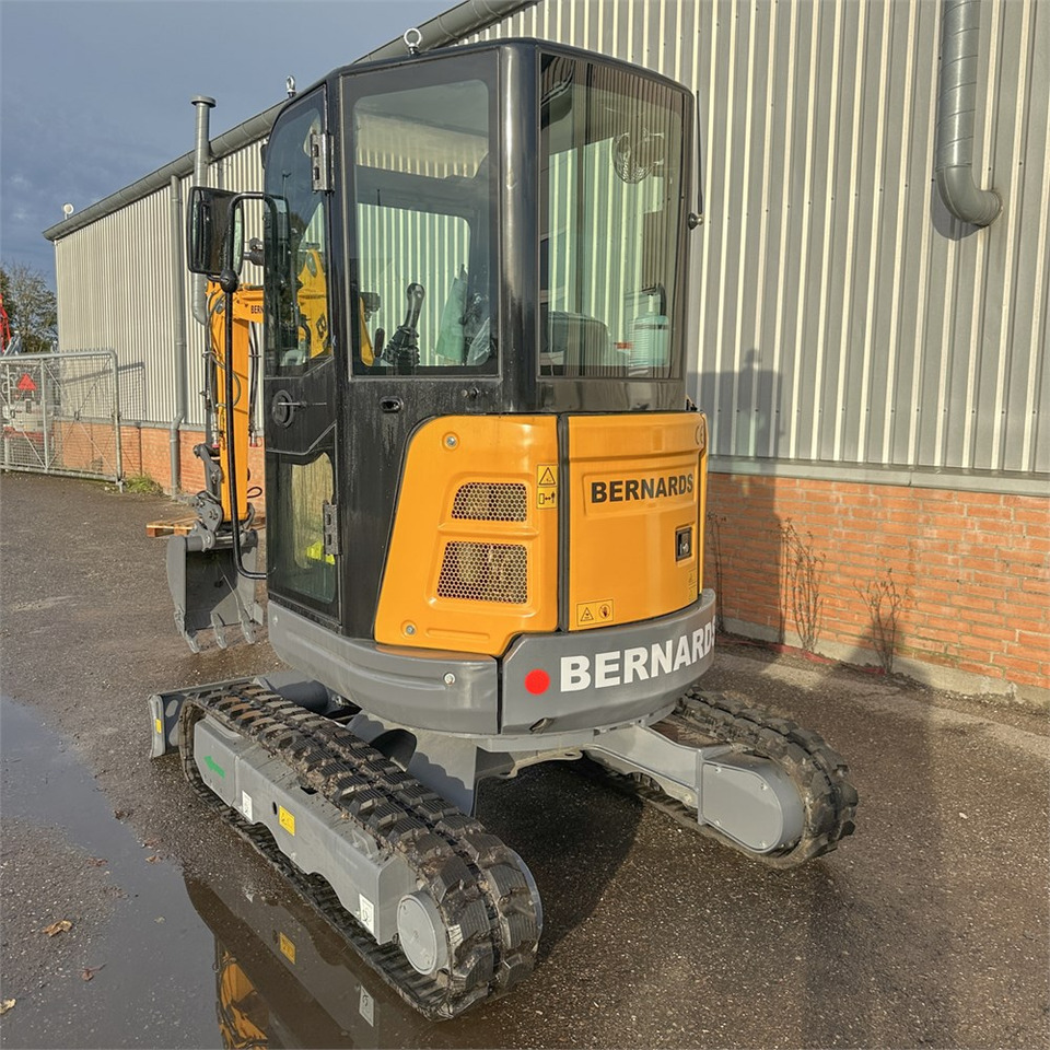 Bernards 2.7EXKA - Мини-экскаватор: фото 3 Bernards 2.7EXKA - Мини-экскаватор: фото 3