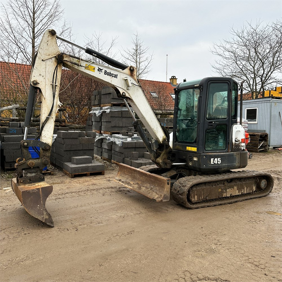 Bobcat E45 - Мини-экскаватор: фото 5 Bobcat E45 - Мини-экскаватор: фото 5