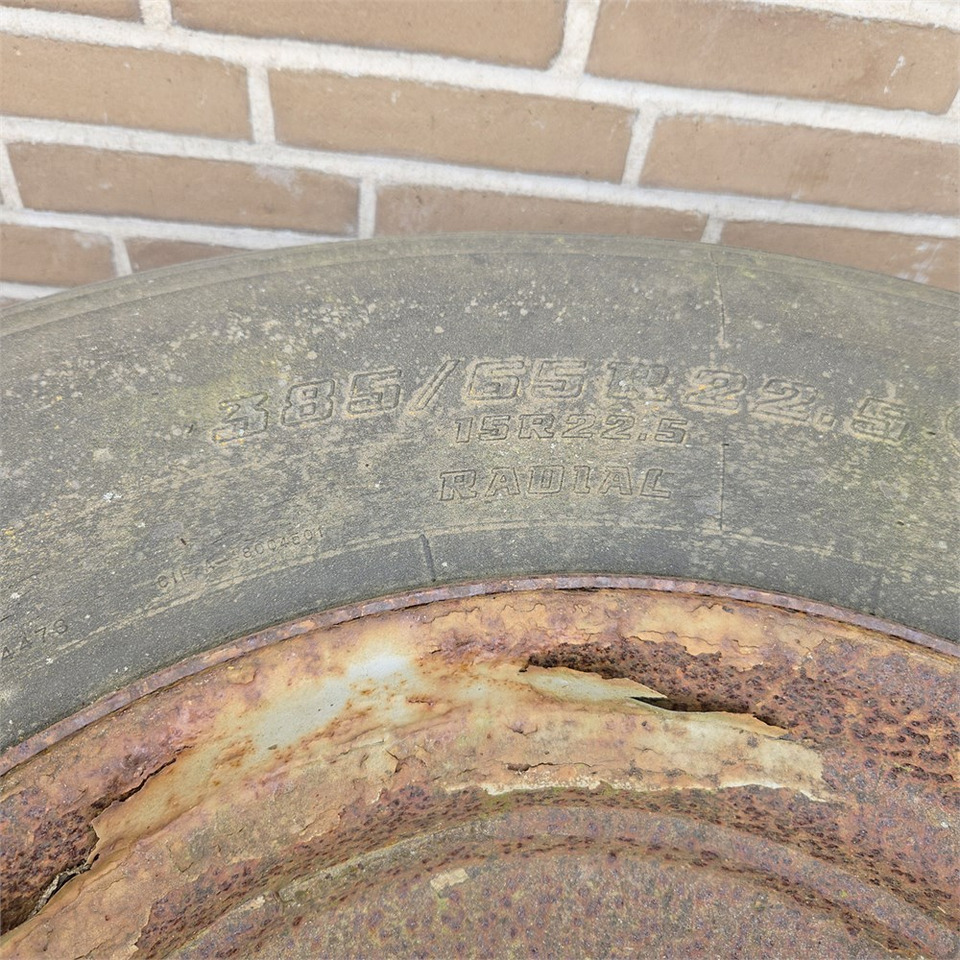 Bridgestone 4 units - Колесо: фото 3 Bridgestone 4 units - Колесо: фото 3