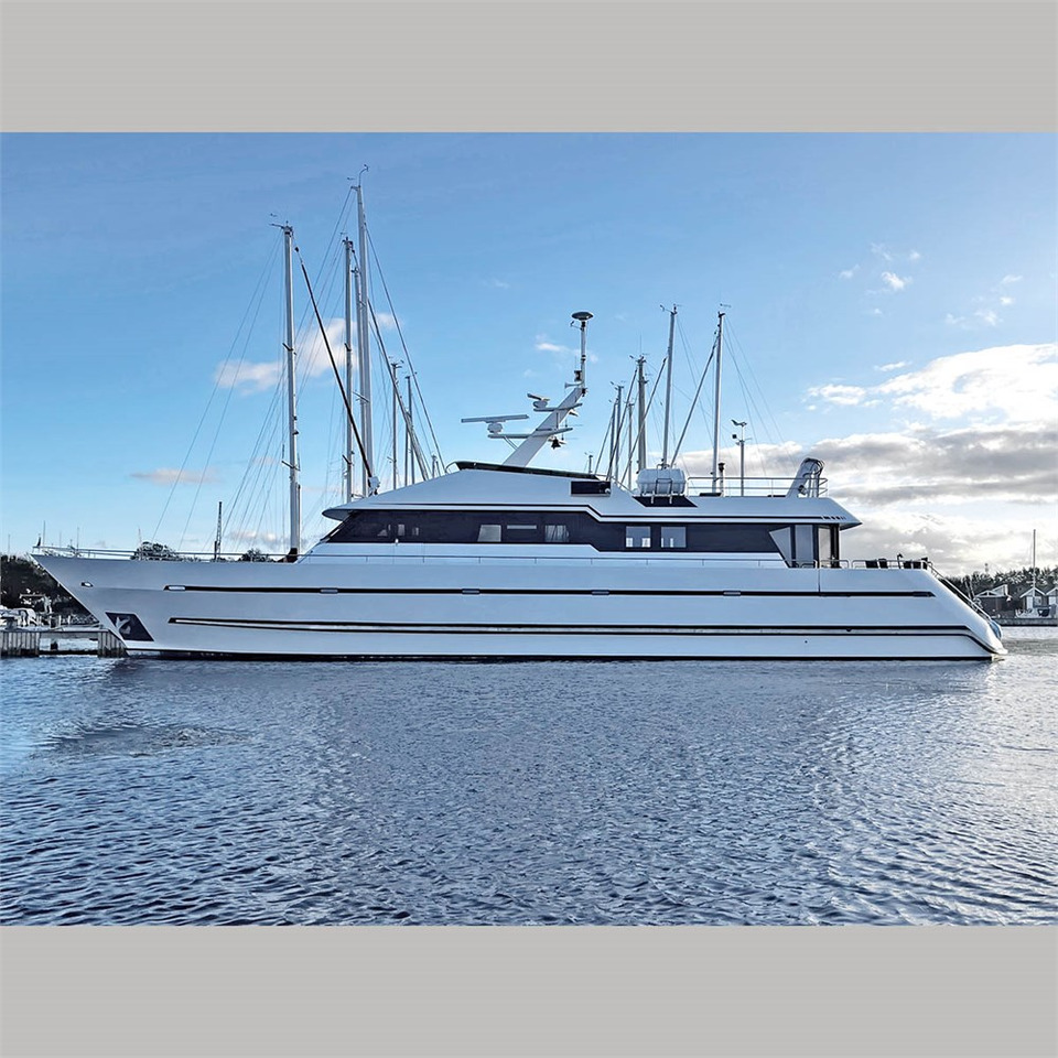 Steel Yacht M/Y 92 feet - Другая техника: фото 3 Steel Yacht M/Y 92 feet - Другая техника: фото 3