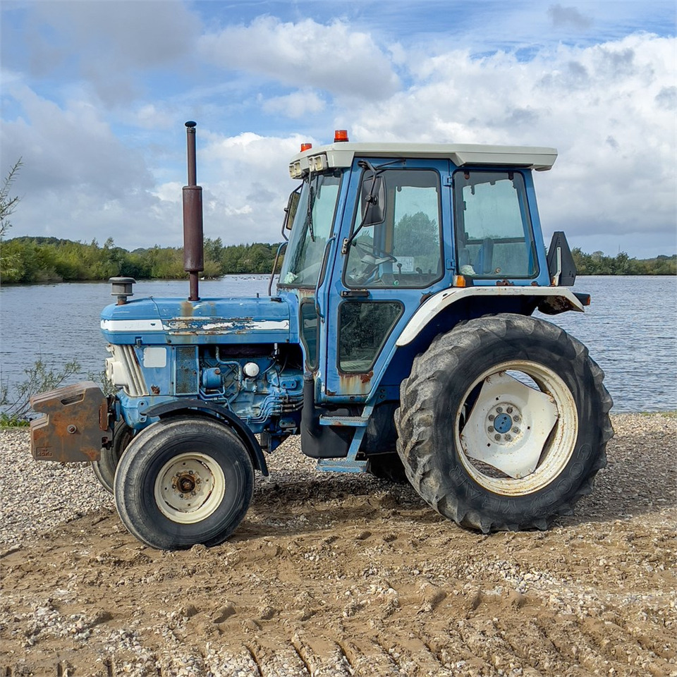 Ford 5610 - Трактор: фото 2 Ford 5610 - Трактор: фото 2