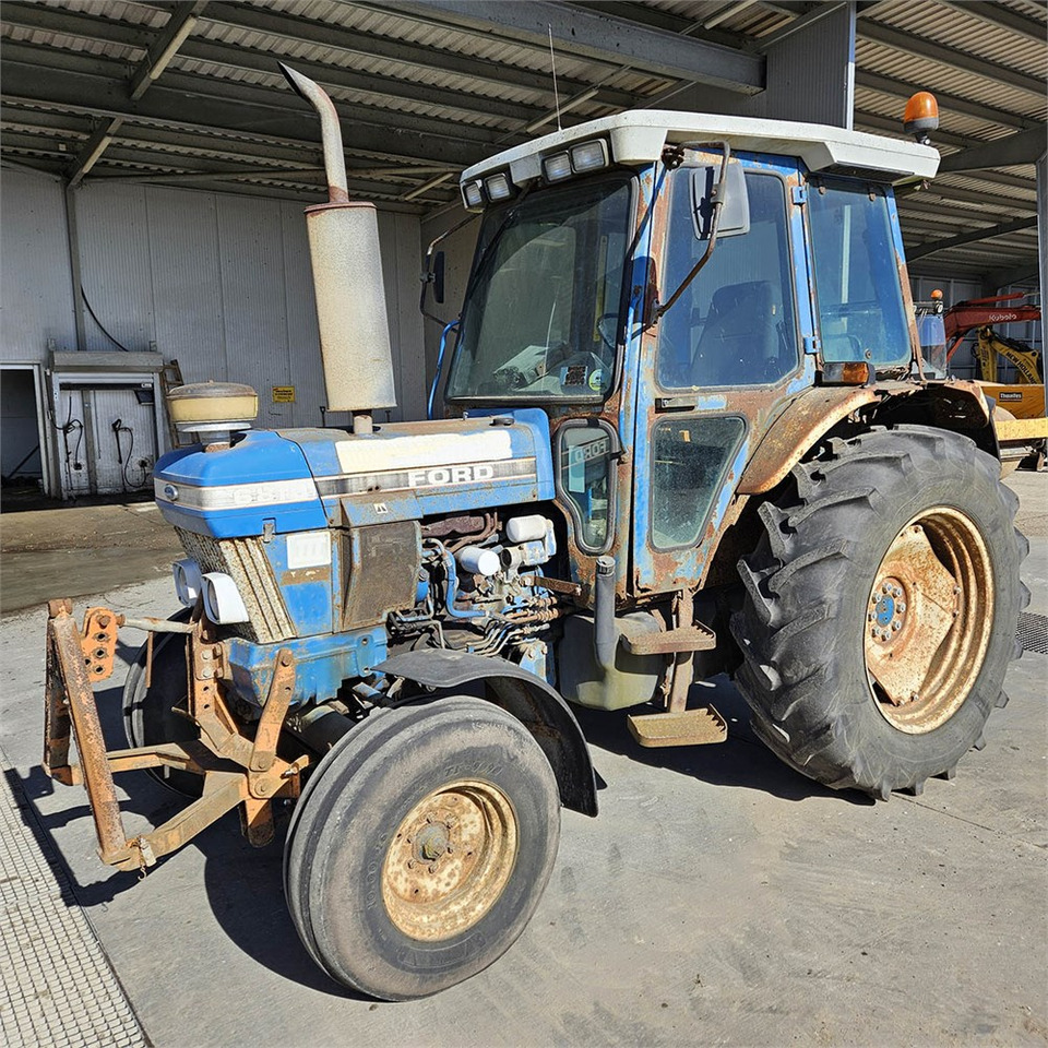 Ford 6810 - Трактор: фото 1 Ford 6810 - Трактор: фото 1