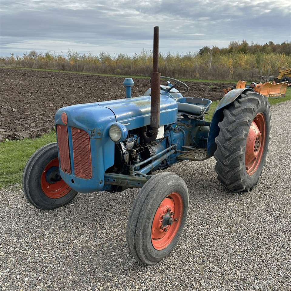 Ford Dexta T3 - Трактор: фото 3 Ford Dexta T3 - Трактор: фото 3