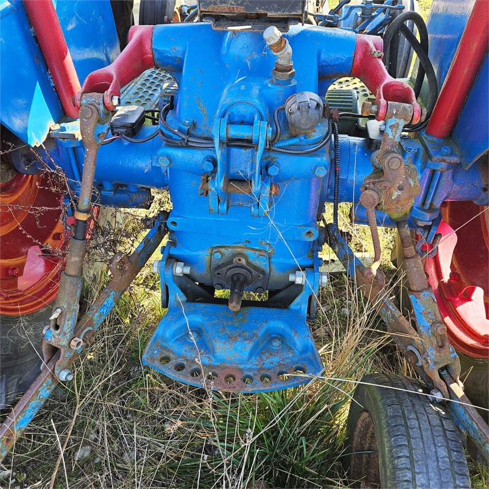 Трактор Ford T2: фото 17 Трактор Ford T2: фото 17