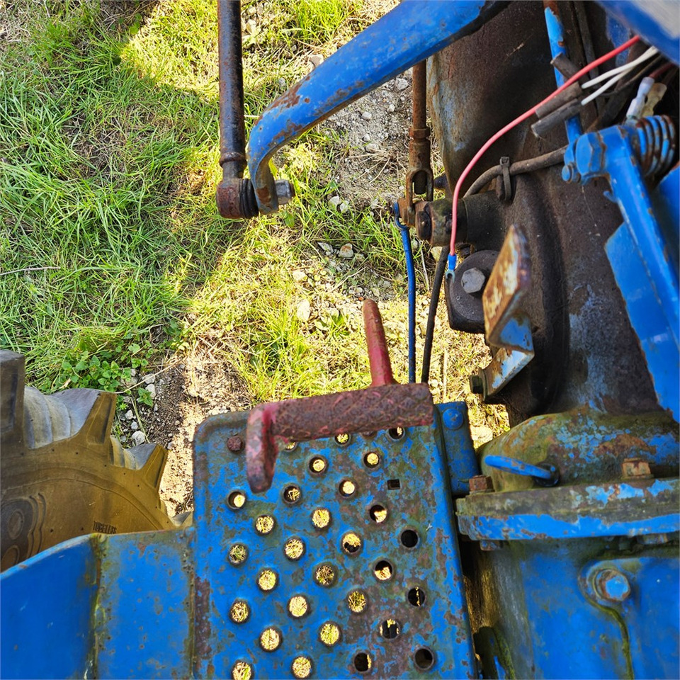 Трактор Ford T2: фото 16 Трактор Ford T2: фото 16