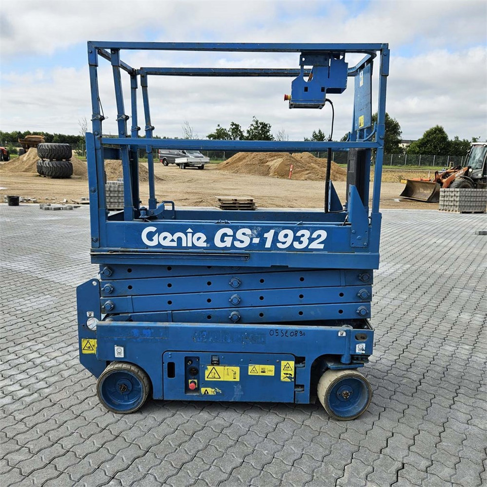 Genie GS-1932 - Ножничный подъемник: фото 3 Genie GS-1932 - Ножничный подъемник: фото 3