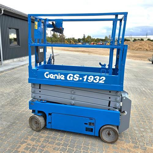 Genie GS-1932 - Ножничный подъемник: фото 1 Genie GS-1932 - Ножничный подъемник: фото 1
