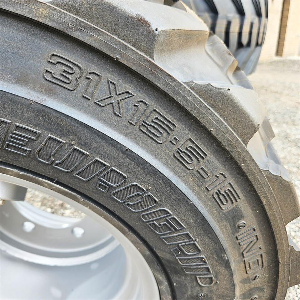 Giant 31X15,5-15 - Колесо для Строительной техники: фото 3 Giant 31X15,5-15 - Колесо для Строительной техники: фото 3